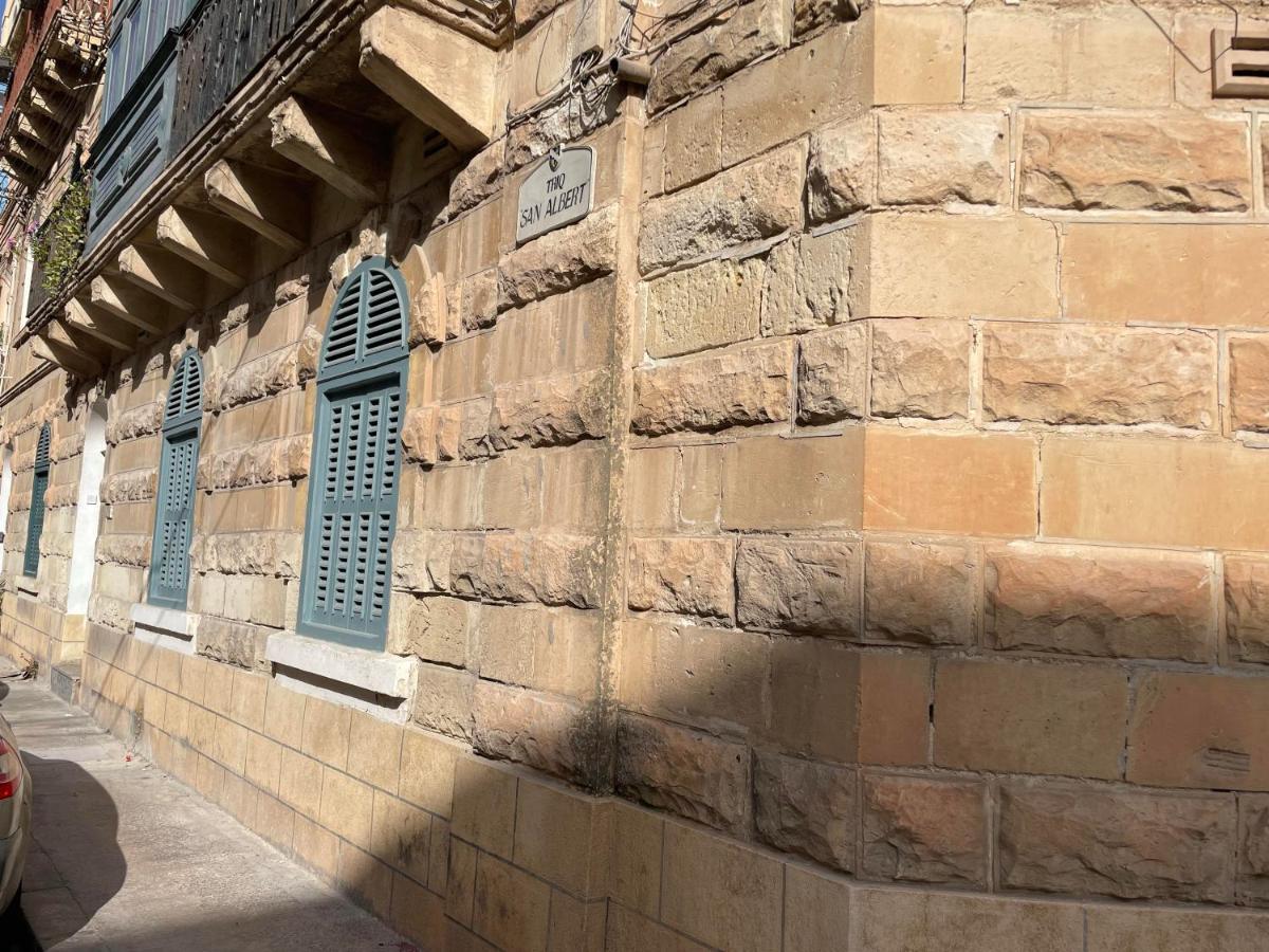 Parisio One Bedroom Maisonette In Sliema Eksteriør bilde