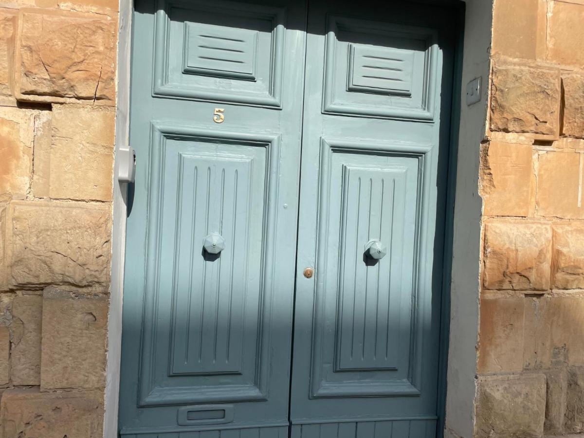 Parisio One Bedroom Maisonette In Sliema Eksteriør bilde